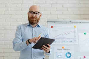 Illustration : L'IA au service du dirigeant TPE : 5 cas d'usage finance concrets